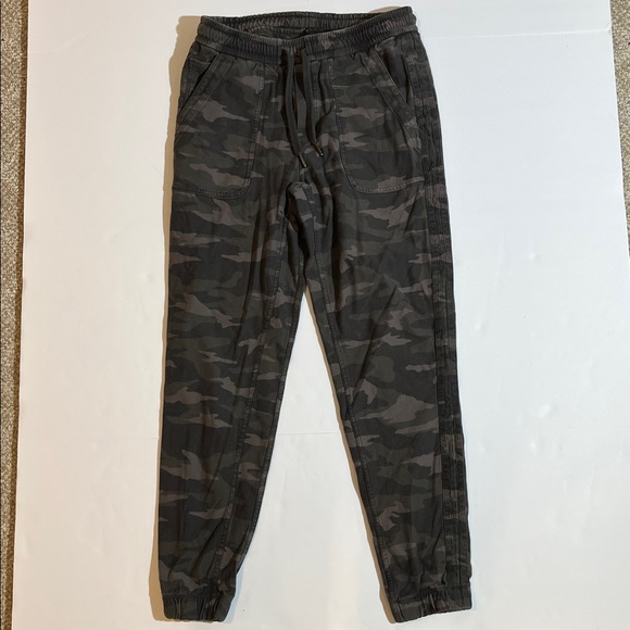 Athleta Farallon Jogger Women's Size 4 Camouflage Stretch Fabric Pull On Pants - Picture 2 of 10
